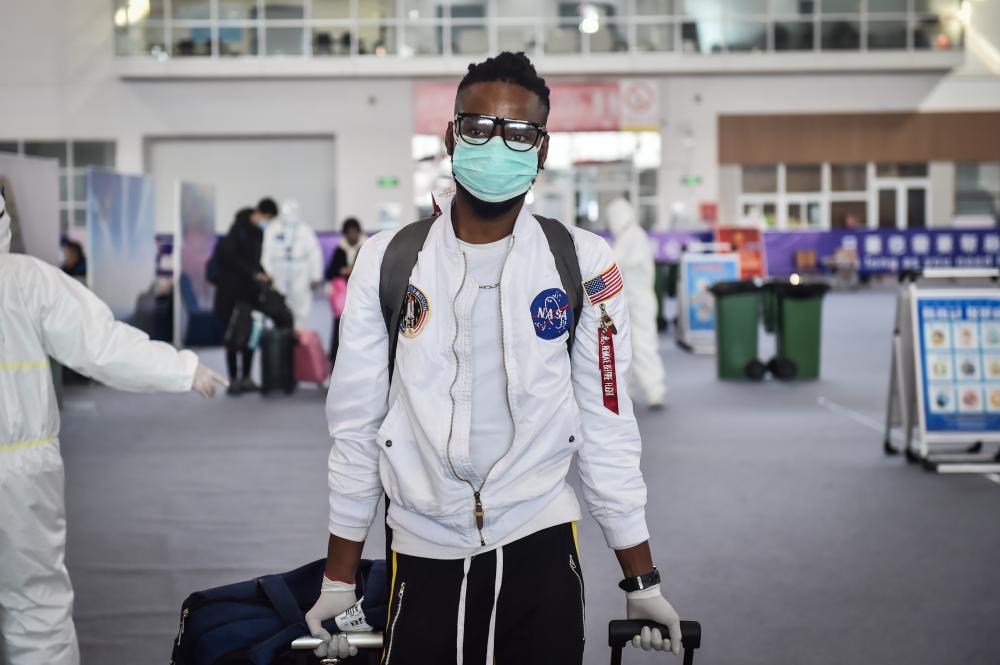 The Weekend Leader - 17 airport workers test Covid positive in China